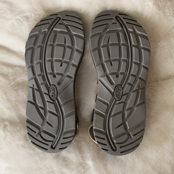 EUC Women’s Chaco Cloud sandals size 7 - Picture 6 of 12